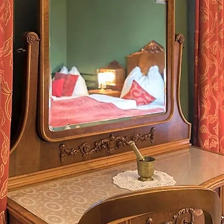Nibelungenhof 호텔